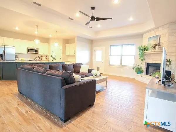 $475,000 | 325 O W Lowrey Drive, Salado, TX 76571