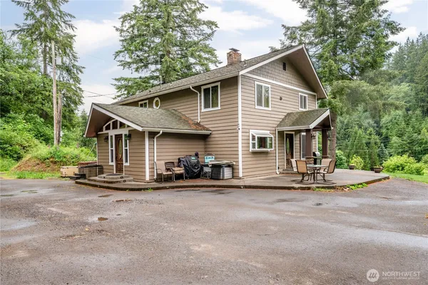$750,000 | 1430 Hazel Dell Road, Castle Rock, WA 98611