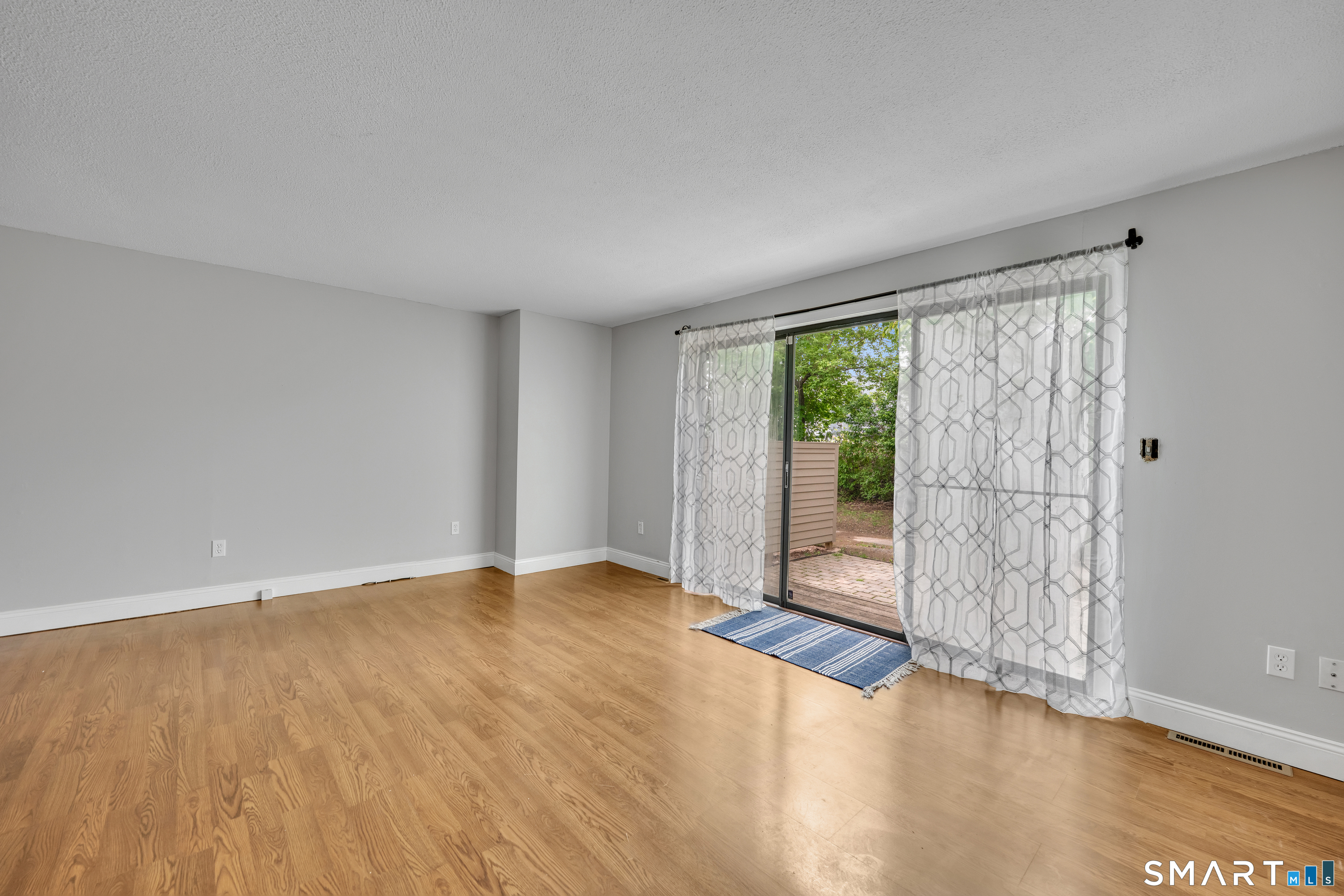 185 Spring Street, Unit 185 Wethersfield, CT 06109 - Photo 13 of 36