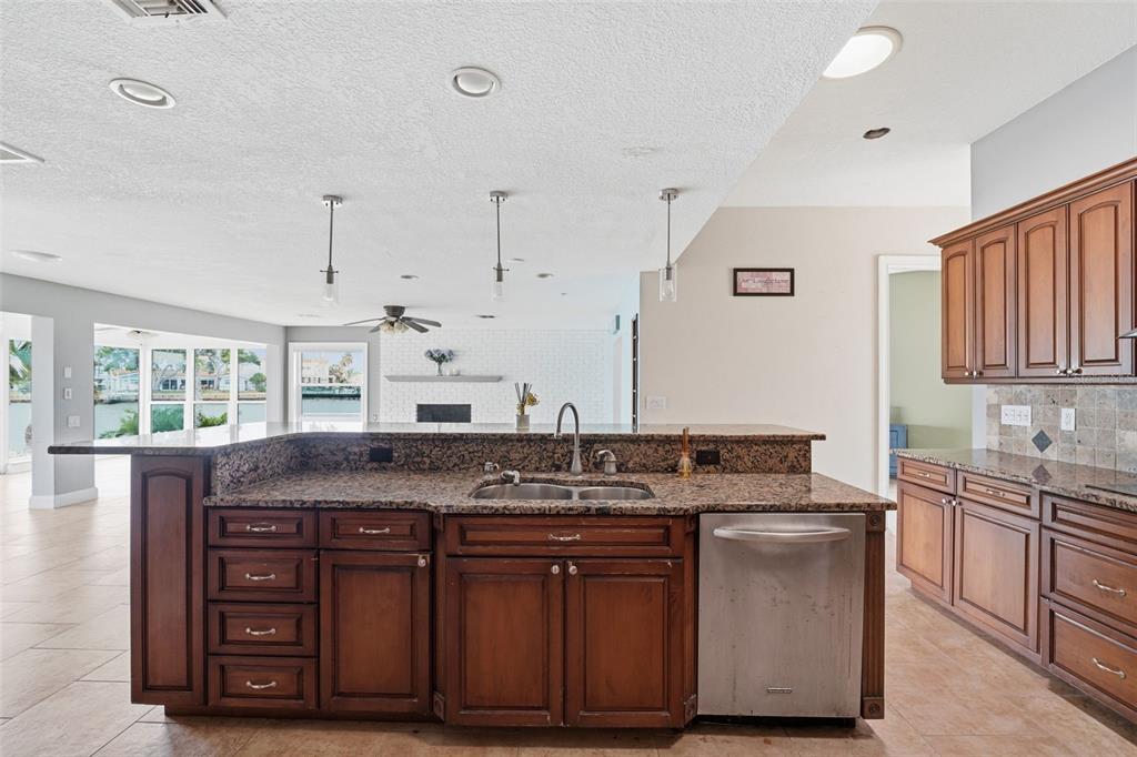 16115 4th Street East Redington Beach, FL 33708 - Photo 21 of 45