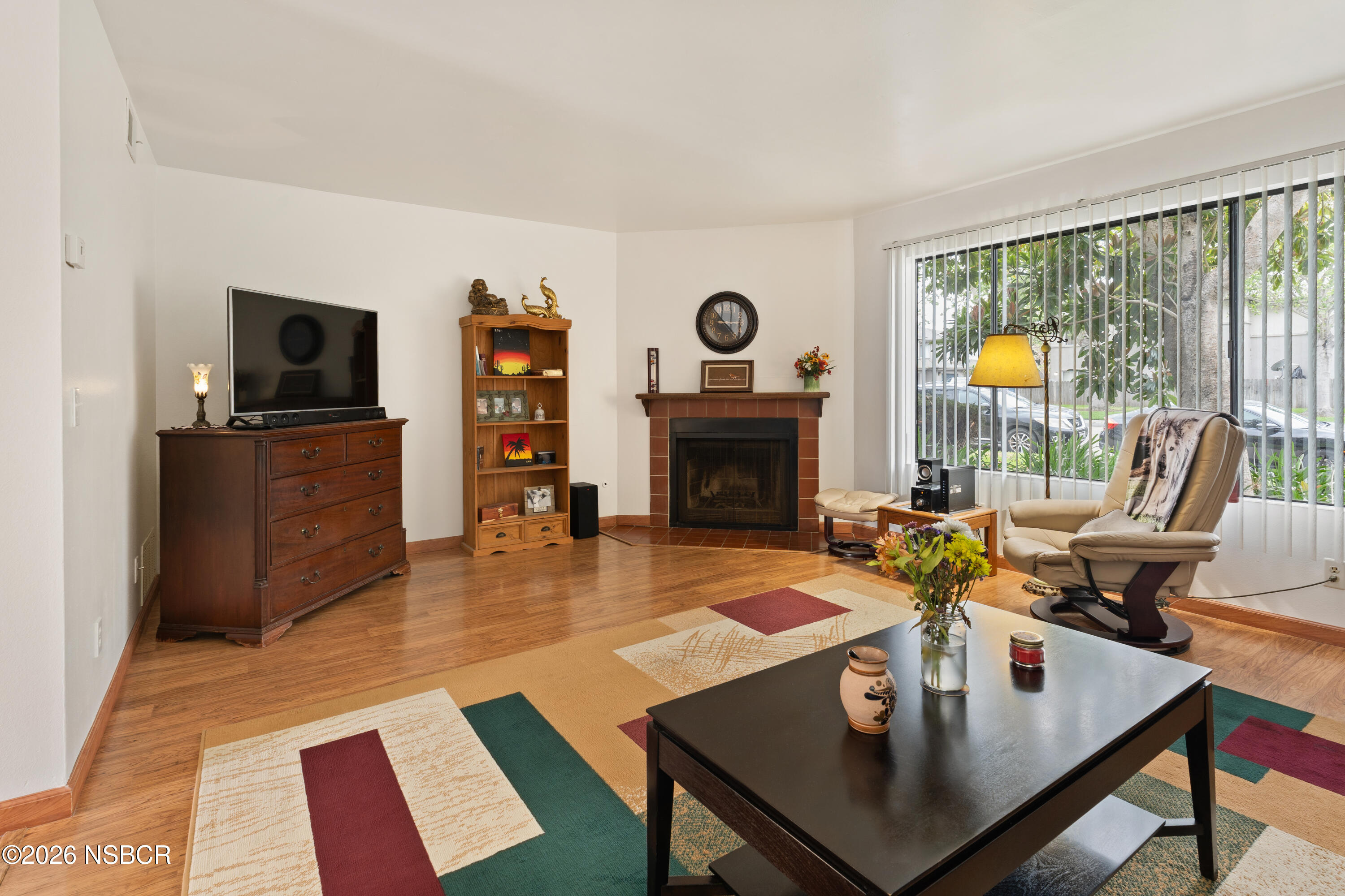 230 North R Street Lompoc, CA 93436 - Photo 5 of 27 living room