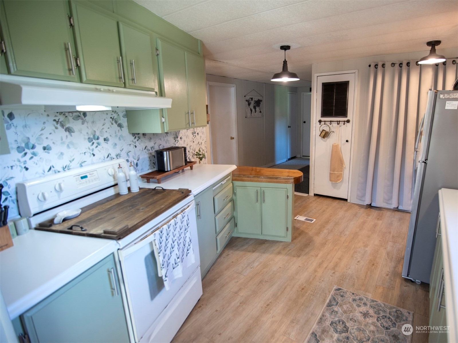 23301 East Jones Road Sedro-Woolley, WA 98284 - Photo 11 of 20 Gallery Image 11