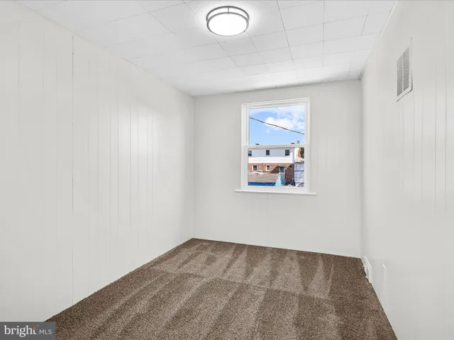 $224,900 | 6817 Duluth Avenue, Dundalk, MD 21222