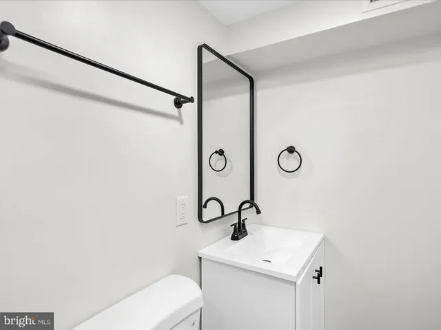 $224,900 | 6817 Duluth Avenue, Dundalk, MD 21222