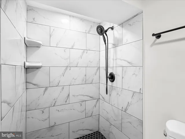 $224,900 | 6817 Duluth Avenue, Dundalk, MD 21222