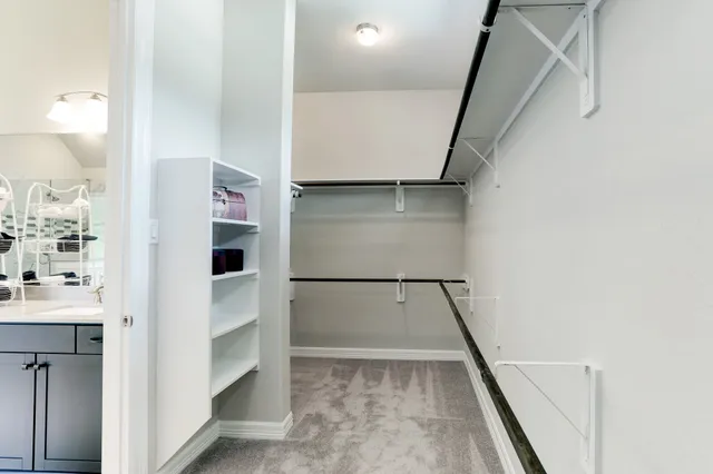 $739,900 | 3921 Peacock Isle Drive, Dickinson, TX 77539