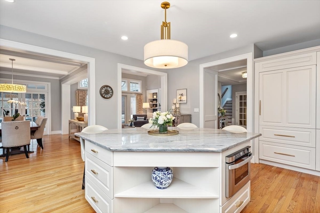 22 Raynor Drive, Unit 22 Hingham, MA 02043 - Photo 3 of 41 a view of kitchen island a granite countertop living room