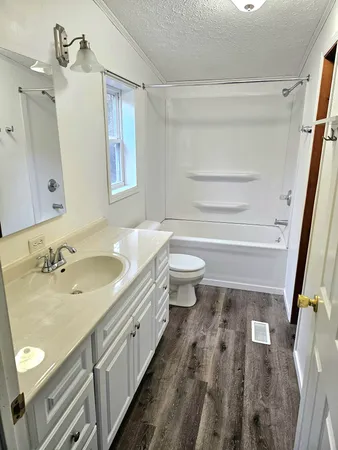 $140,000 | 13122 Riverside Drive, Constantine, MI 49042