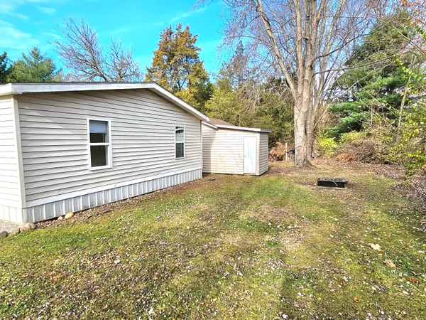 $140,000 | 13122 Riverside Drive, Constantine, MI 49042