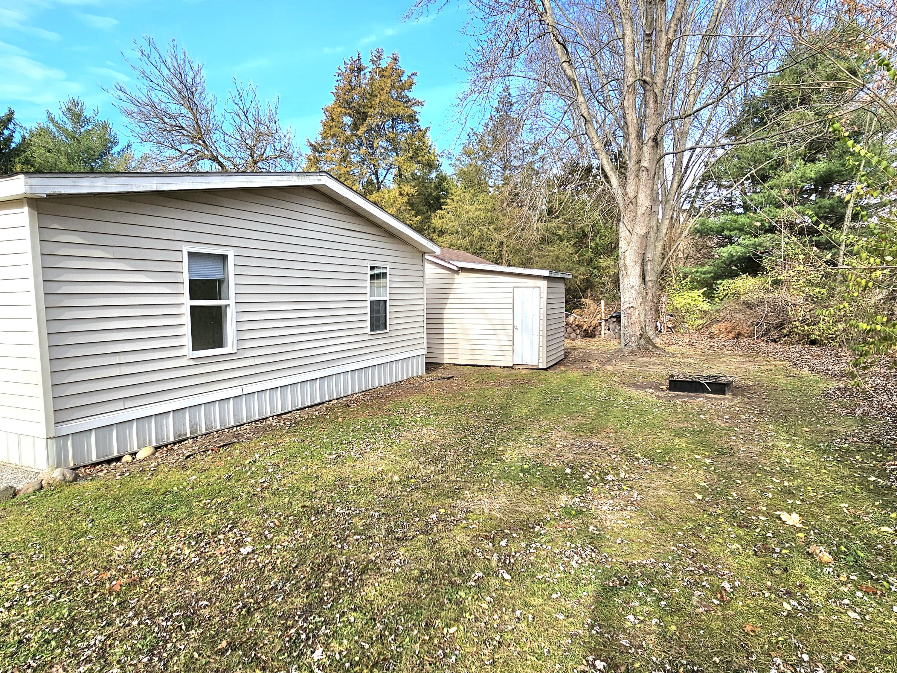 13122 Riverside Drive Constantine, MI 49042 - Photo 5 of 24 20251123_121015