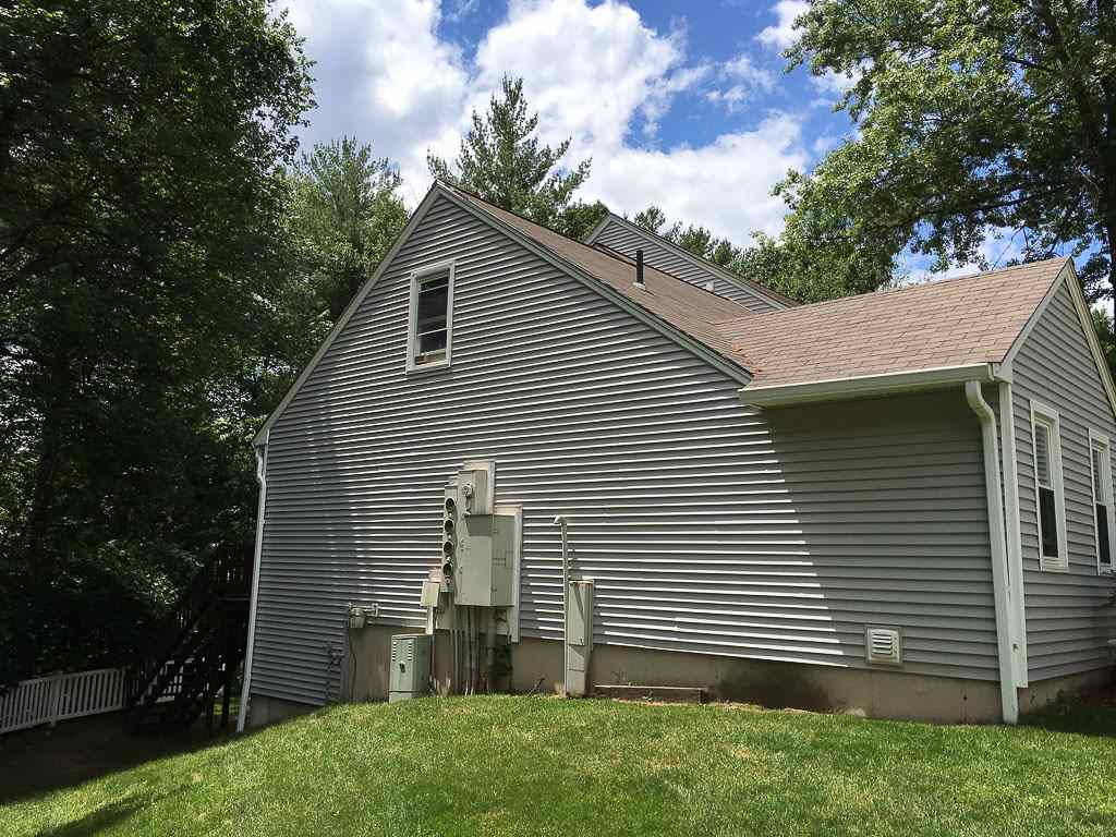 188 Winding Pond Road Londonderry, NH 03053 - Photo 3 of 33