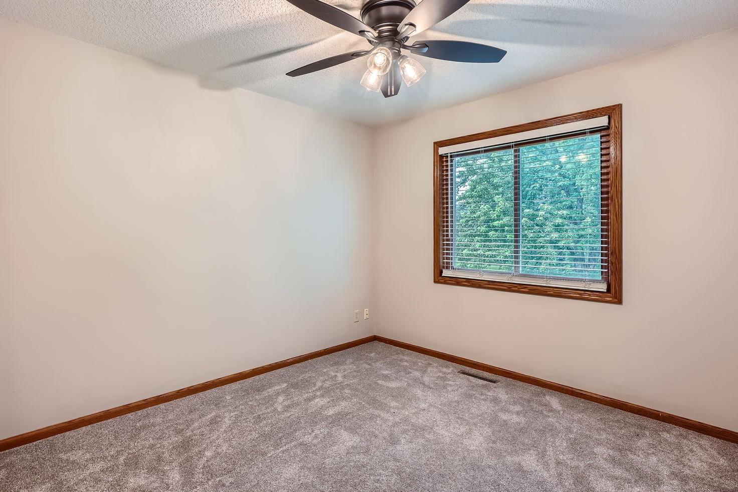4900 Hodgson Rd Connection Shoreview, MN 55126 - Photo 12 of 20