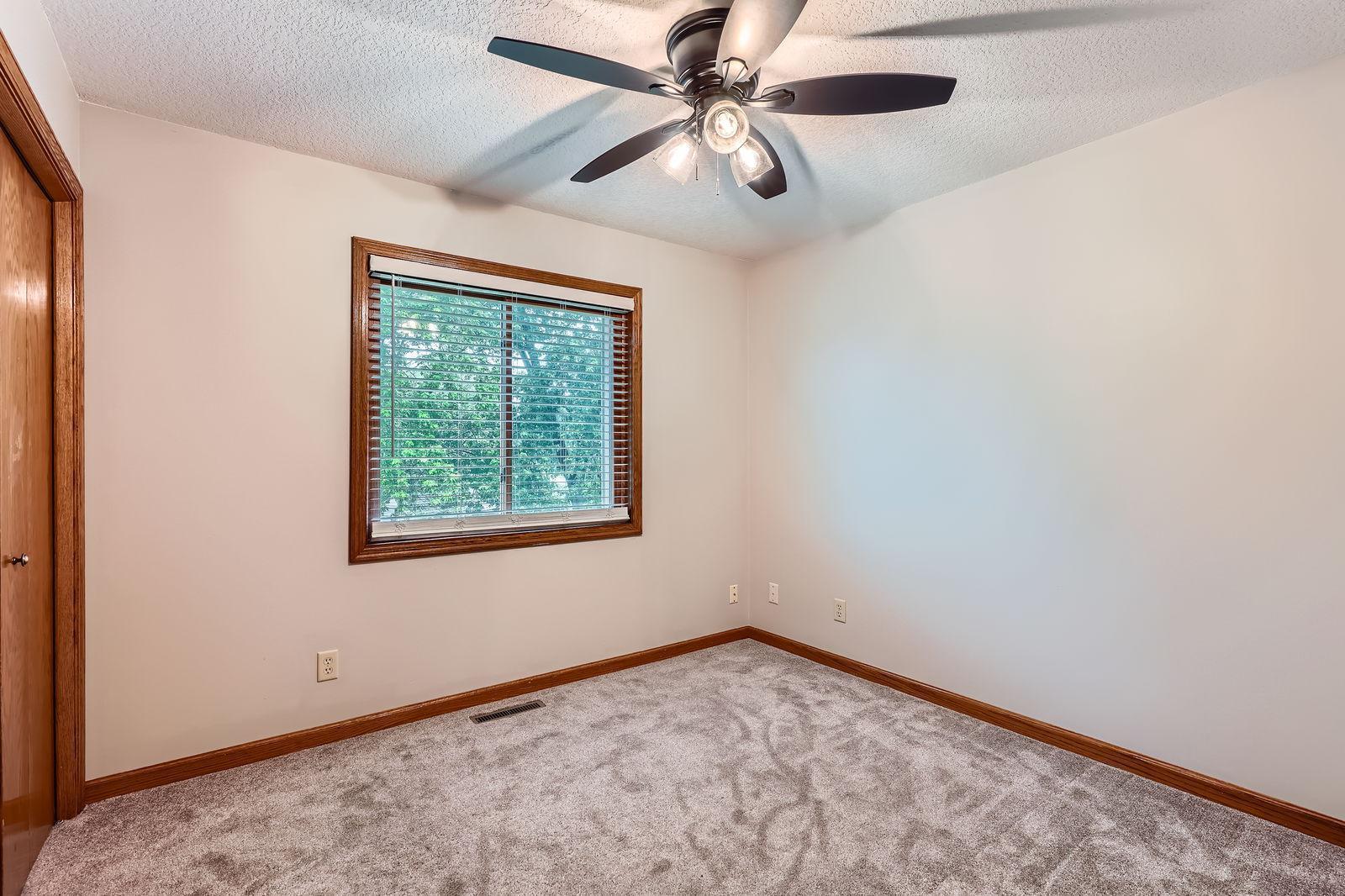 4900 Hodgson Rd Connection Shoreview, MN 55126 - Photo 14 of 20