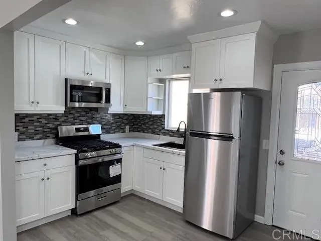 $2,595 | 129 Oaklawn Avenue, Unit 31, Chula Vista, CA 91910