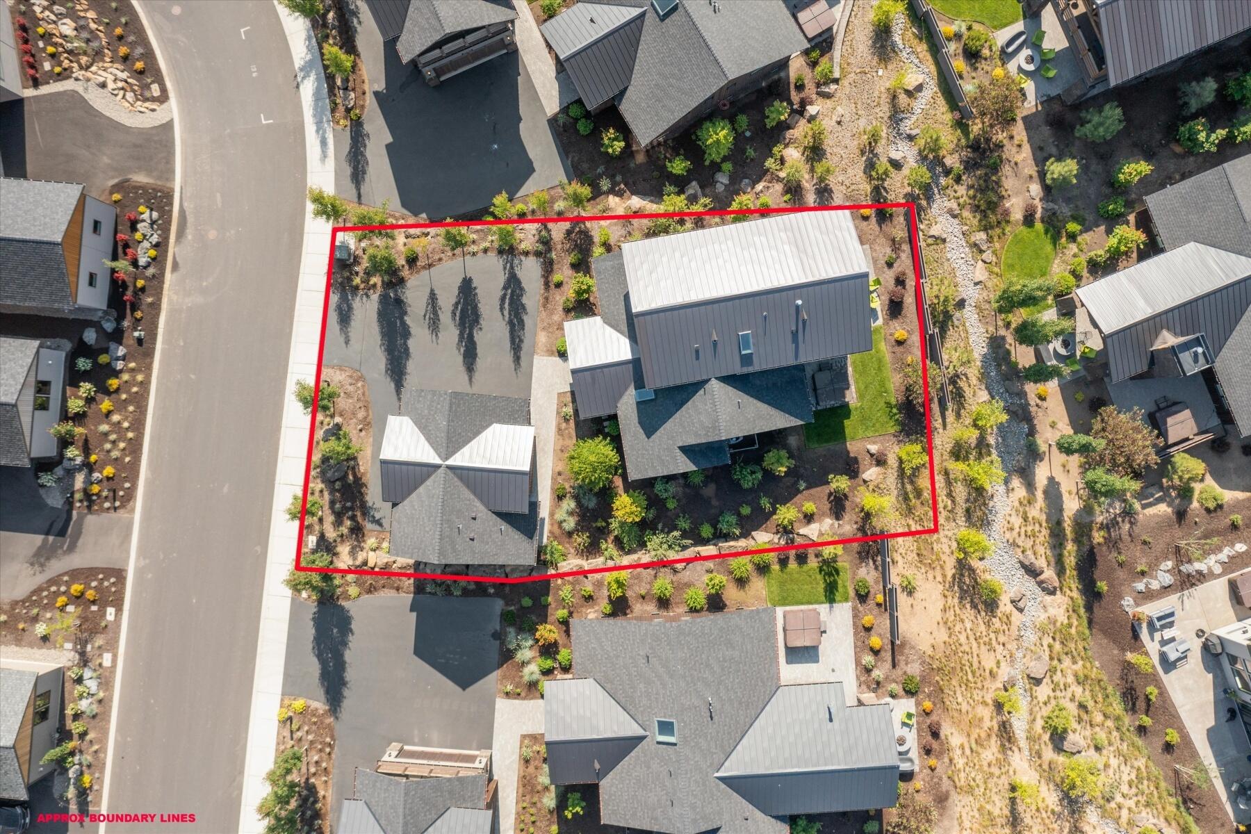 19208 Gateway Loop, Unit 17 Bend, OR 97702 - Photo 31 of 38 Aerial View of Storm King 17