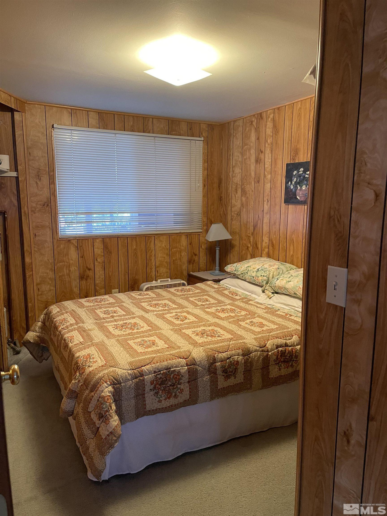 202 Main Street Jarbidge, NV 89826 - Photo 6 of 20 a bedroom with a bed and a window