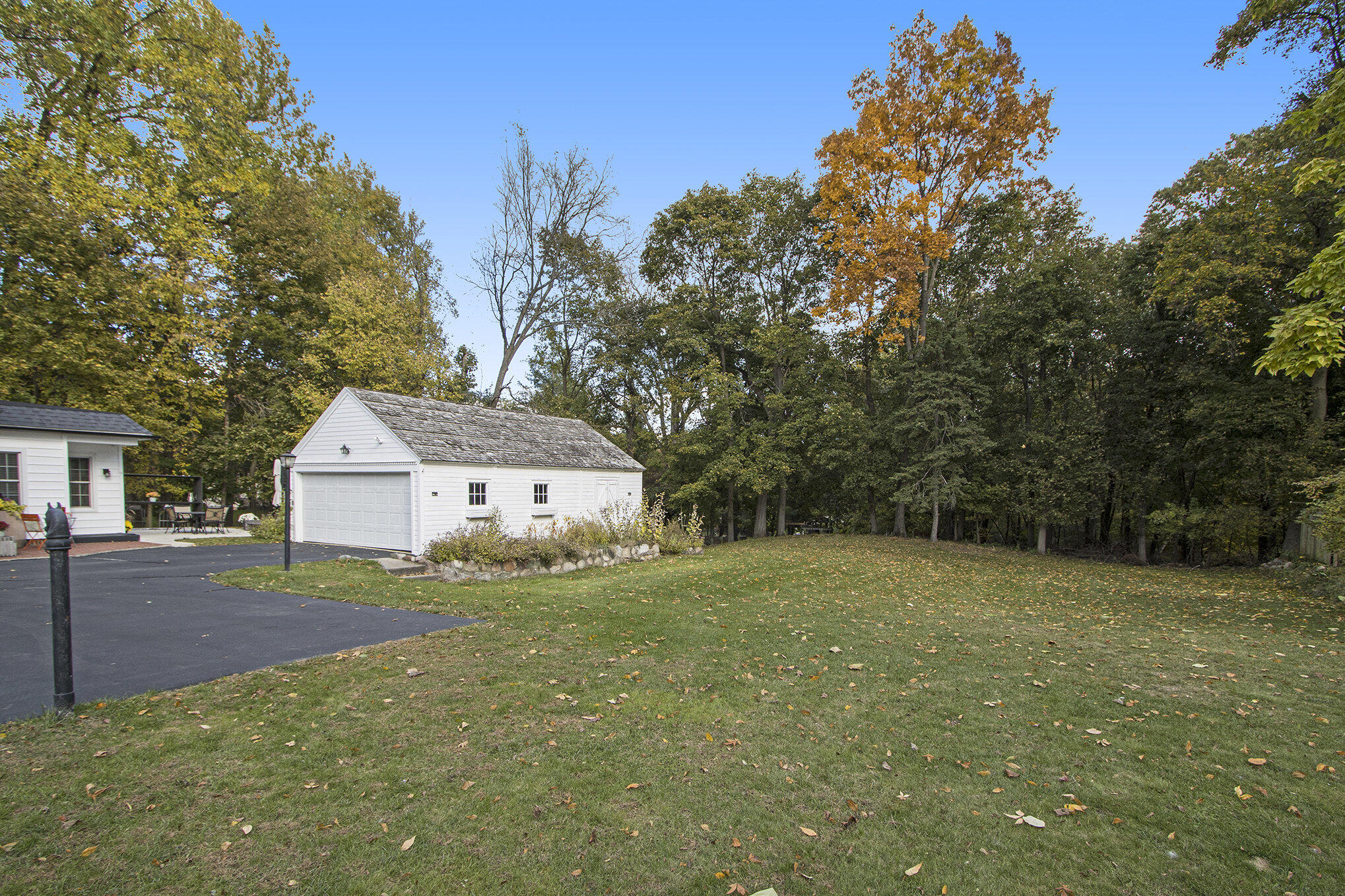 3237 Old Colony Road Kalamazoo, MI 49008 - Photo 31 of 32 011_file_516