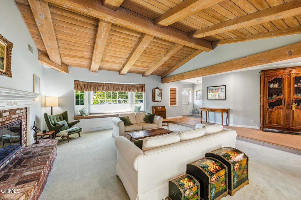 17933 Osborne Street Northridge, CA 91325 - Photo 4 of 33 a living room with furniture