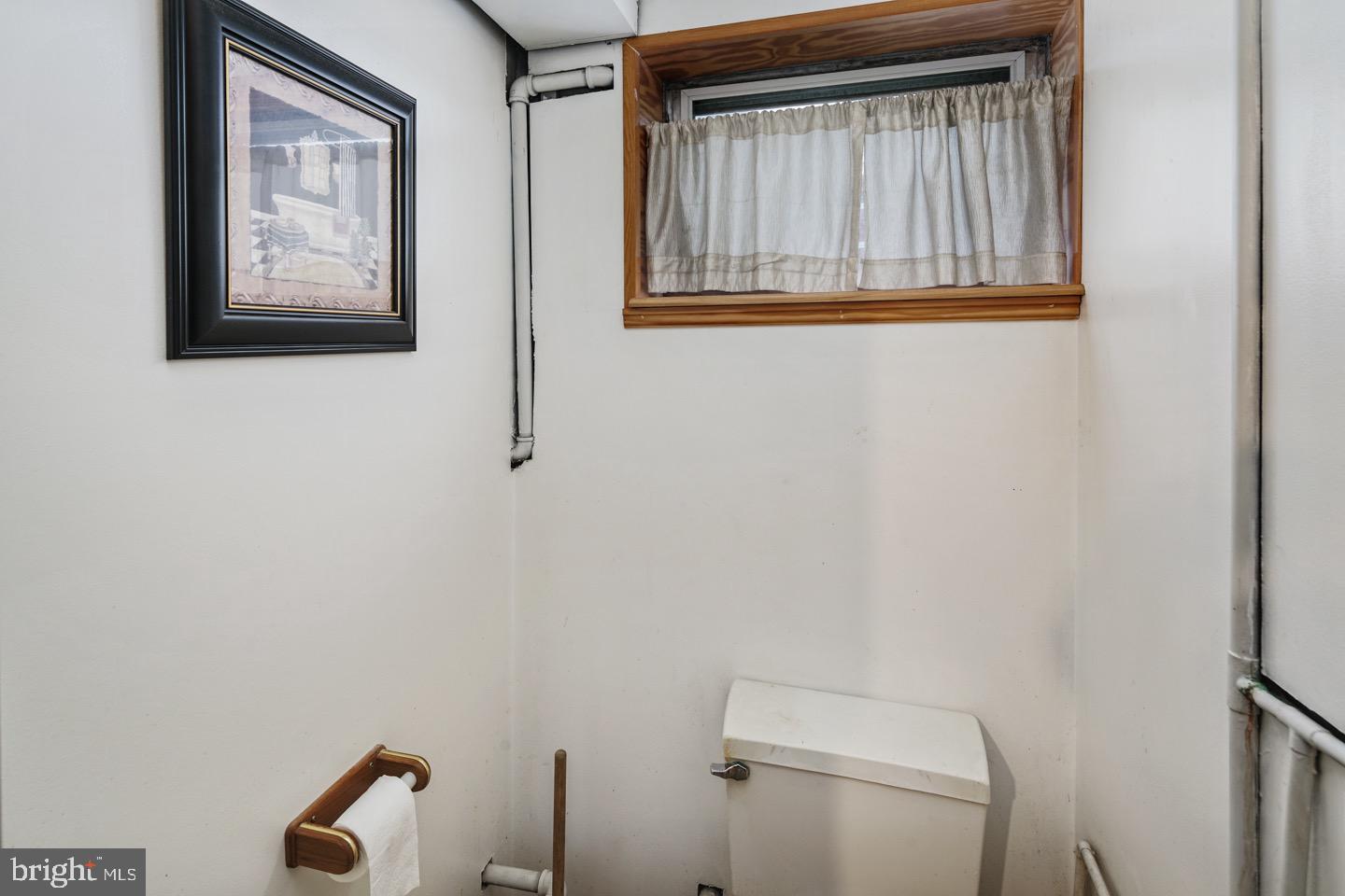 12314 Wyndom Road Philadelphia, PA 19154 - Photo 32 of 33 Gallery Image 32