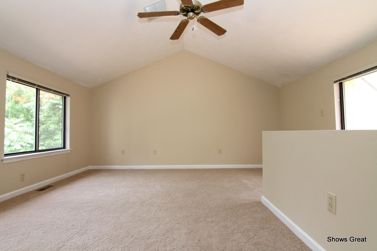 3267 Forest Ridge Road, Unit D Roanoke, VA 24018 - Photo 20 of 28 a view of an empty room with a window