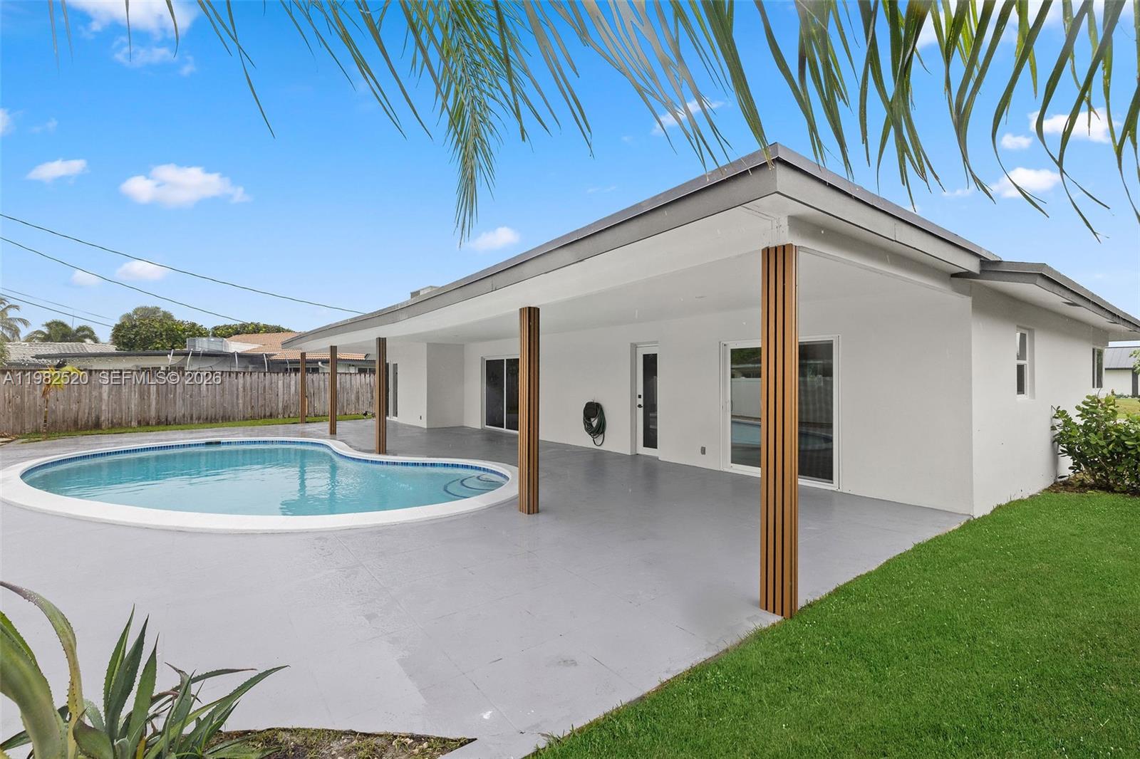 437 Northwest 13th Drive Boca Raton, FL 33486 - Photo 33 of 38