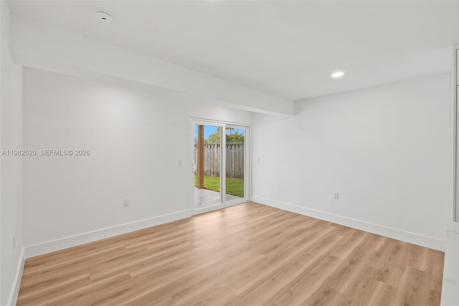 437 Northwest 13th Drive Boca Raton, FL 33486 - Photo 7 of 38