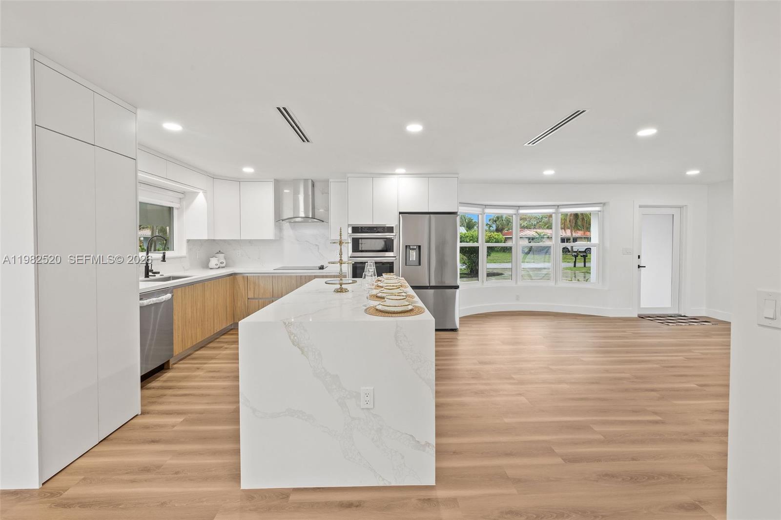 437 Northwest 13th Drive Boca Raton, FL 33486 - Photo 8 of 38