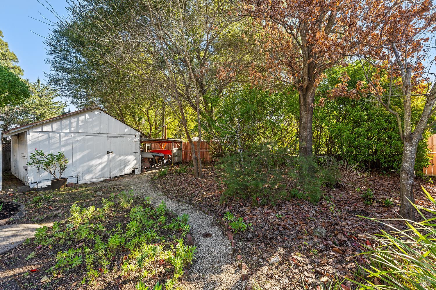 7225 Bodega Avenue Sebastopol, CA 95472 - Photo 42 of 47