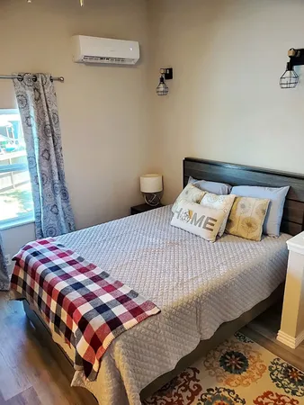 $1,800 | 4507 West Bayshore Drive, Bacliff, TX 77518