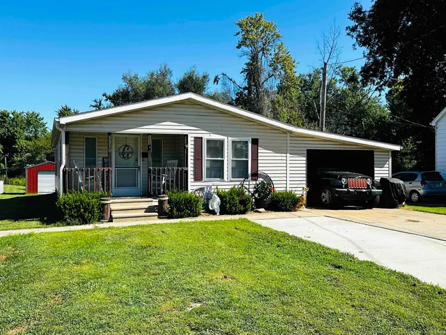 $125,000 | 1310 State Street, Washington, IN 47501