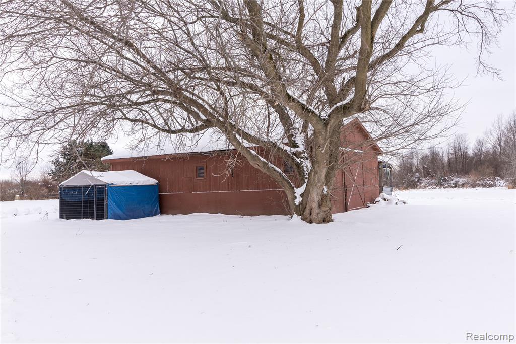5383 North Henderson Road Davison, MI 48423 - Photo 11 of 24 Gallery Image 11