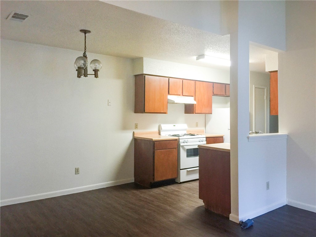 2014 Alex Avenue, Unit B Austin, TX 78728 - Photo 7 of 18 Dining Area