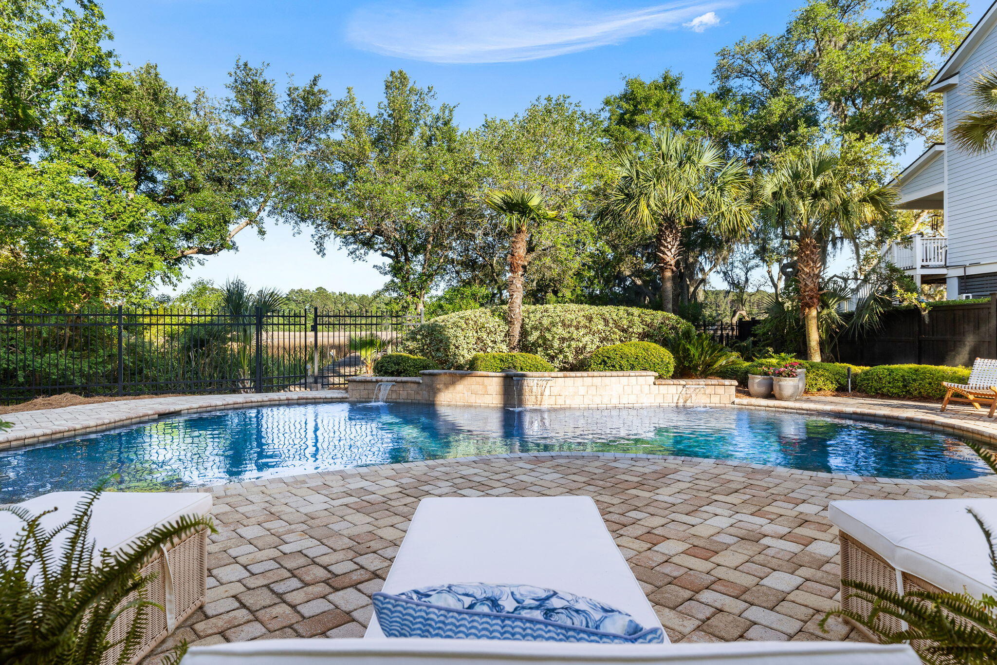 1635 Bull Creek Lane Charleston, SC 29414 - Photo 10 of 115 104-web-or-mls-087-1635BullCreekLn-Charl