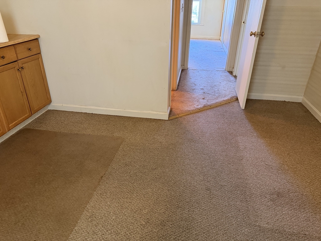 87 Chestnut Street, Unit 3 Gardner, MA 01440 - Photo 1 of 5