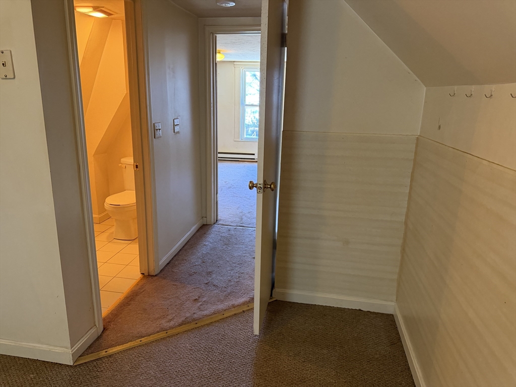 87 Chestnut Street, Unit 3 Gardner, MA 01440 - Photo 2 of 5