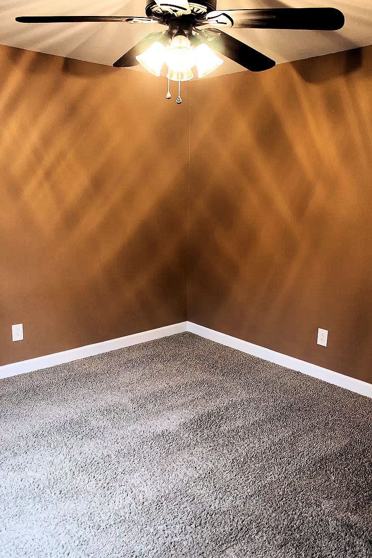 4555 Spring Valley Road Cumberland City, TN 37050 - Photo 19 of 31 Gallery Image 19