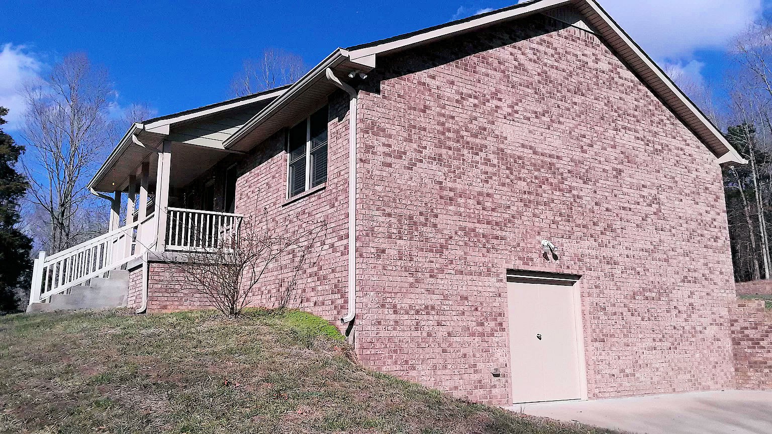 4555 Spring Valley Road Cumberland City, TN 37050 - Photo 3 of 31 Gallery Image 3