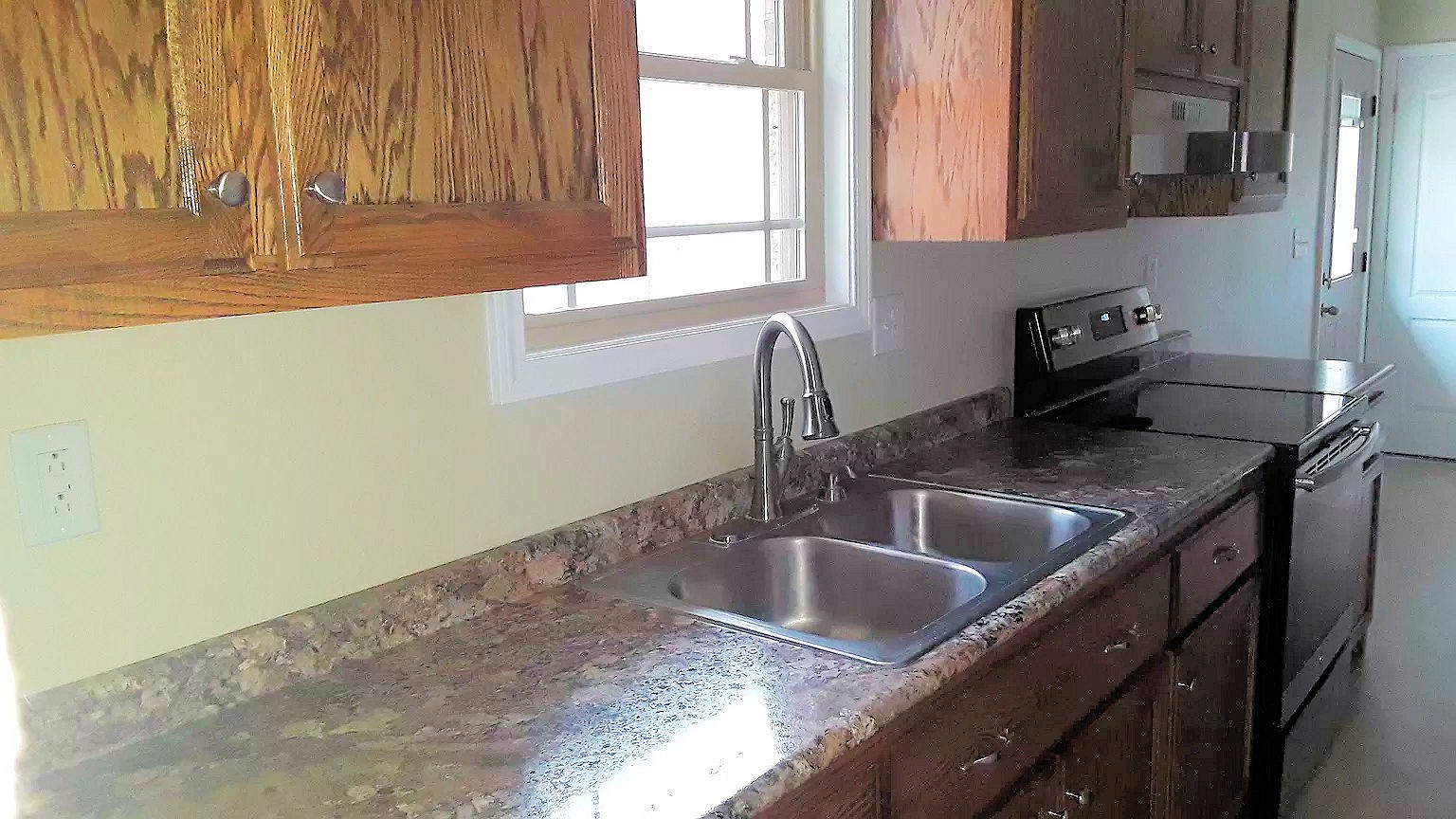 4555 Spring Valley Road Cumberland City, TN 37050 - Photo 9 of 31 Gallery Image 9