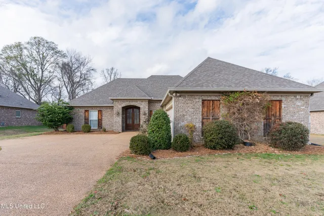$2,850 | 2015 East Ridge Circle, Madison, MS 39110