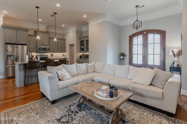 $2,850 | 2015 East Ridge Circle, Madison, MS 39110