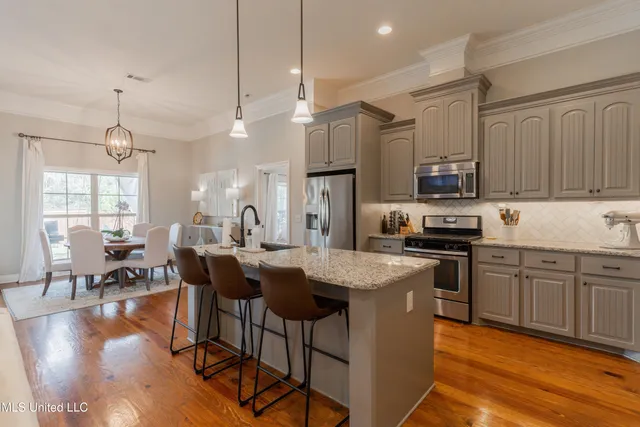 $2,850 | 2015 East Ridge Circle, Madison, MS 39110