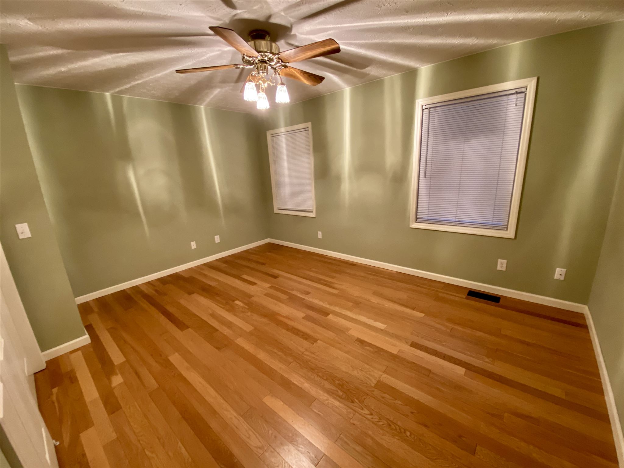 972 South Prairiewood Drive Rochester, IN 46975 - Photo 19 of 36