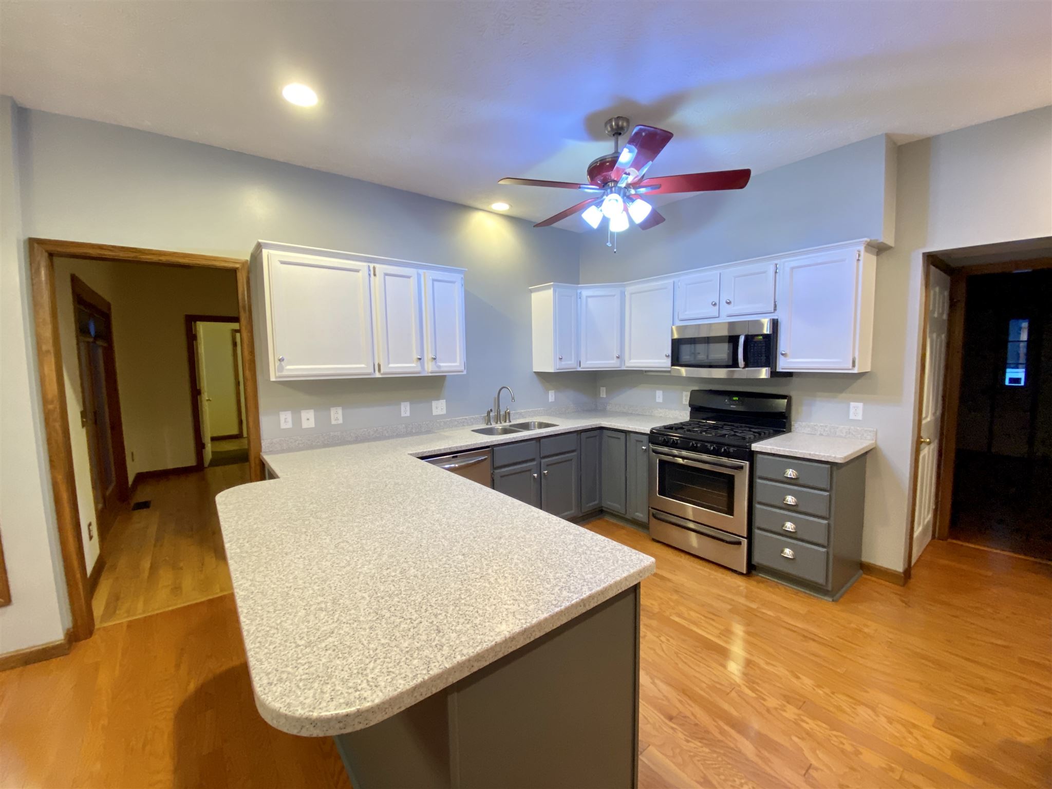 972 South Prairiewood Drive Rochester, IN 46975 - Photo 4 of 36