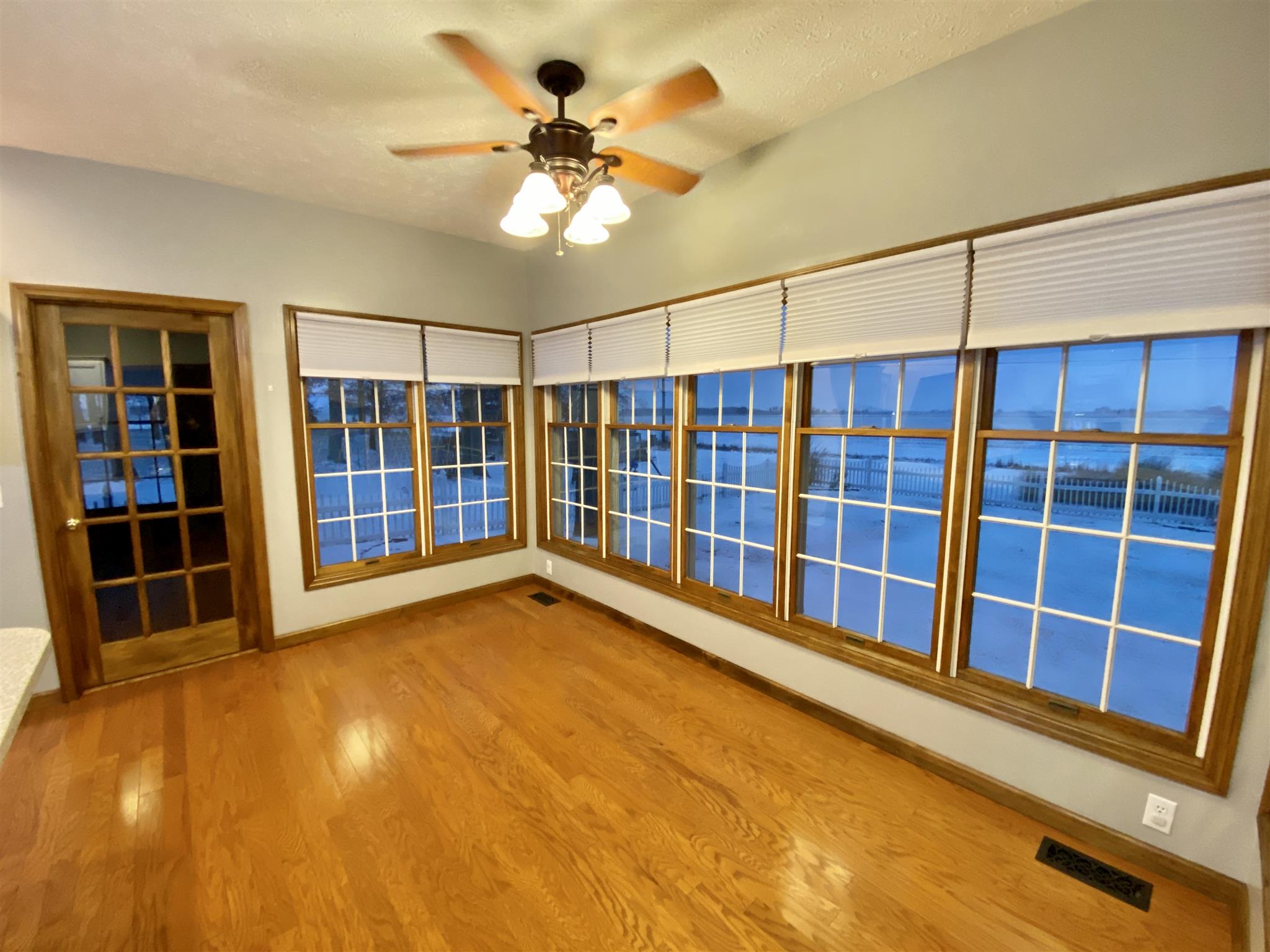 972 South Prairiewood Drive Rochester, IN 46975 - Photo 9 of 36