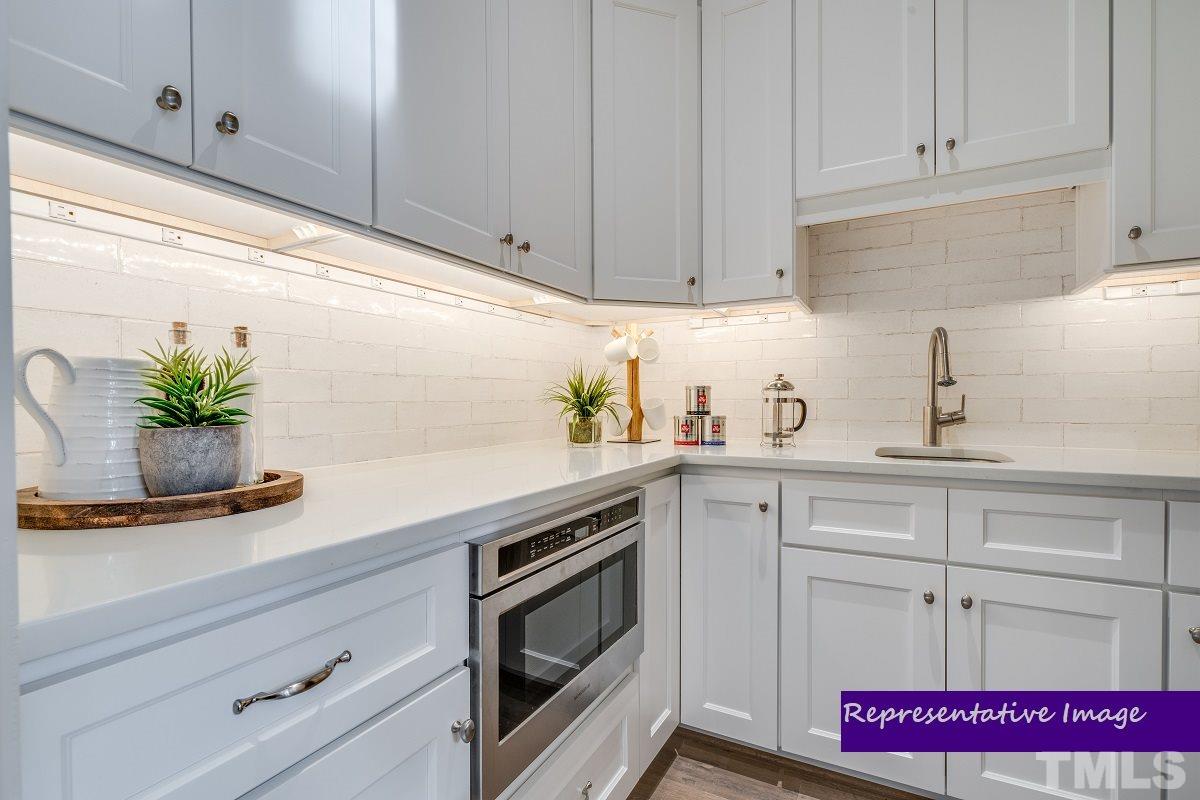 821 Shelley Road Raleigh, NC 27609 - Photo 4 of 20