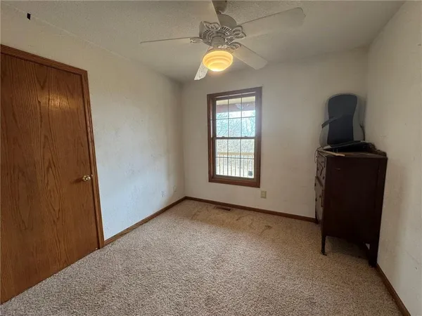 $499,950 | 30904 Pressonville Road, Paola, KS 66071