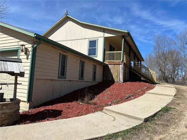 $535,000 | 30904 Pressonville Road, Paola, KS 66071