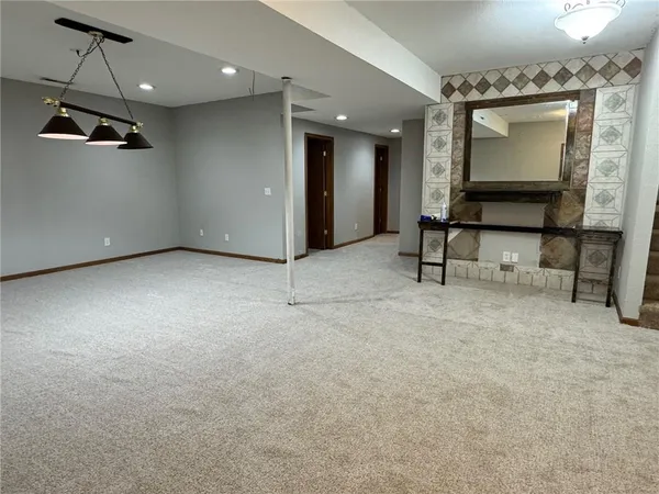$499,950 | 30904 Pressonville Road, Paola, KS 66071