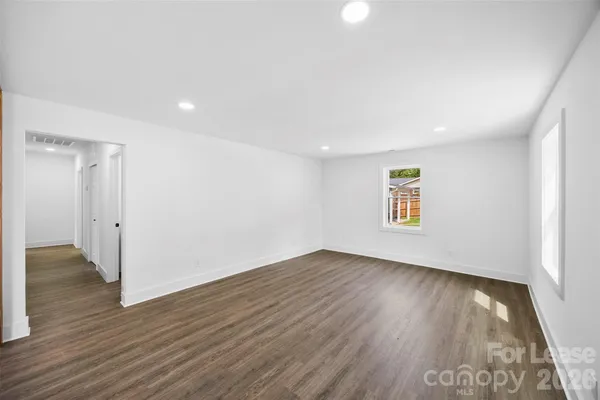 $2,000 | 2942 Reid Avenue, Charlotte, NC 28208