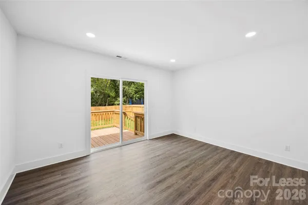 $2,000 | 2942 Reid Avenue, Charlotte, NC 28208